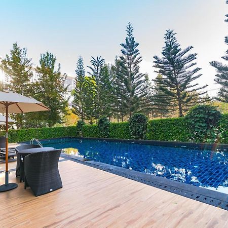 Courtyard Khaoyai By August Lägenhet Mu Si Exteriör bild