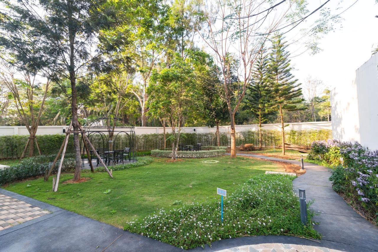 Courtyard Khaoyai By August Lägenhet Mu Si Exteriör bild