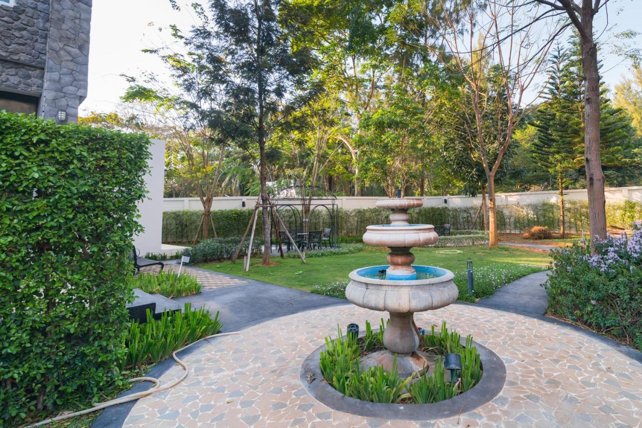 Courtyard Khaoyai By August Lägenhet Mu Si Exteriör bild